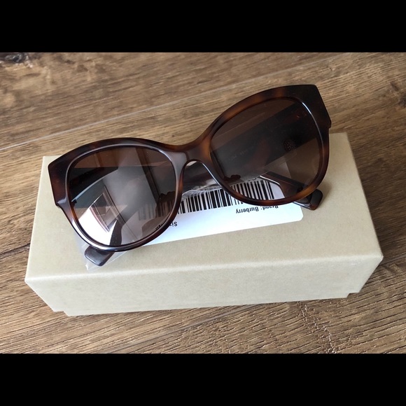 BURBERRY-AUTHENTIC NWT Tortoise Shell Sunglasses - Picture 7 of 16